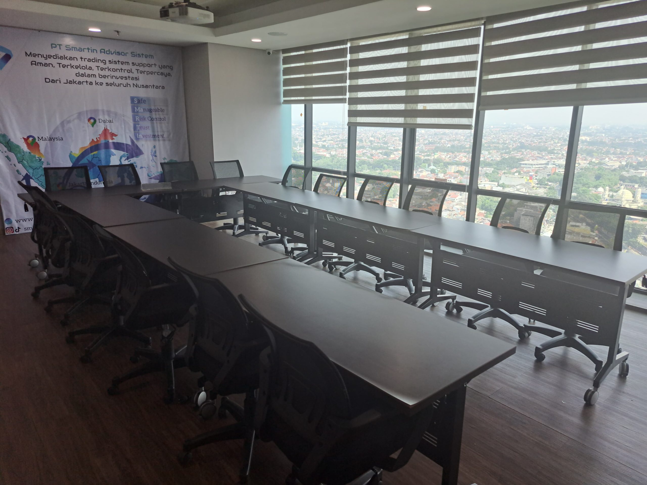 Meeting room that supports success